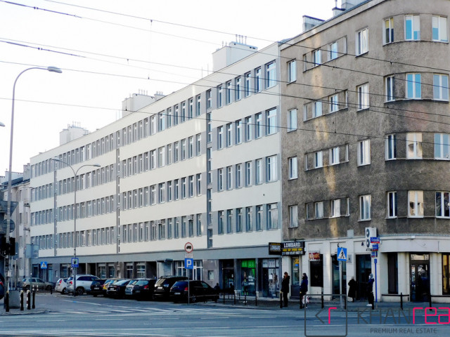 Mieszkanie 124m2, Ochota, Niemcewicza  do remontu.