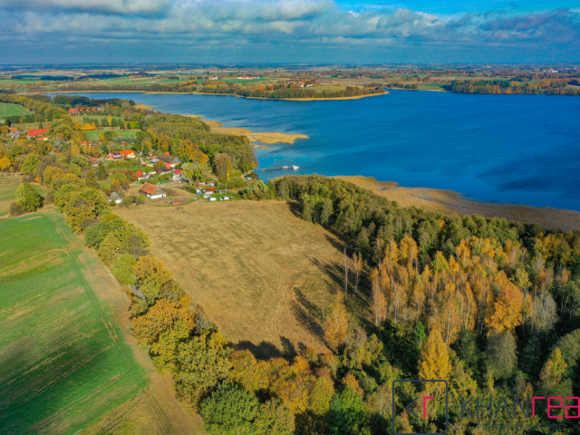 Teren inwestycyjny z linią brzegową Jezioro Mamry